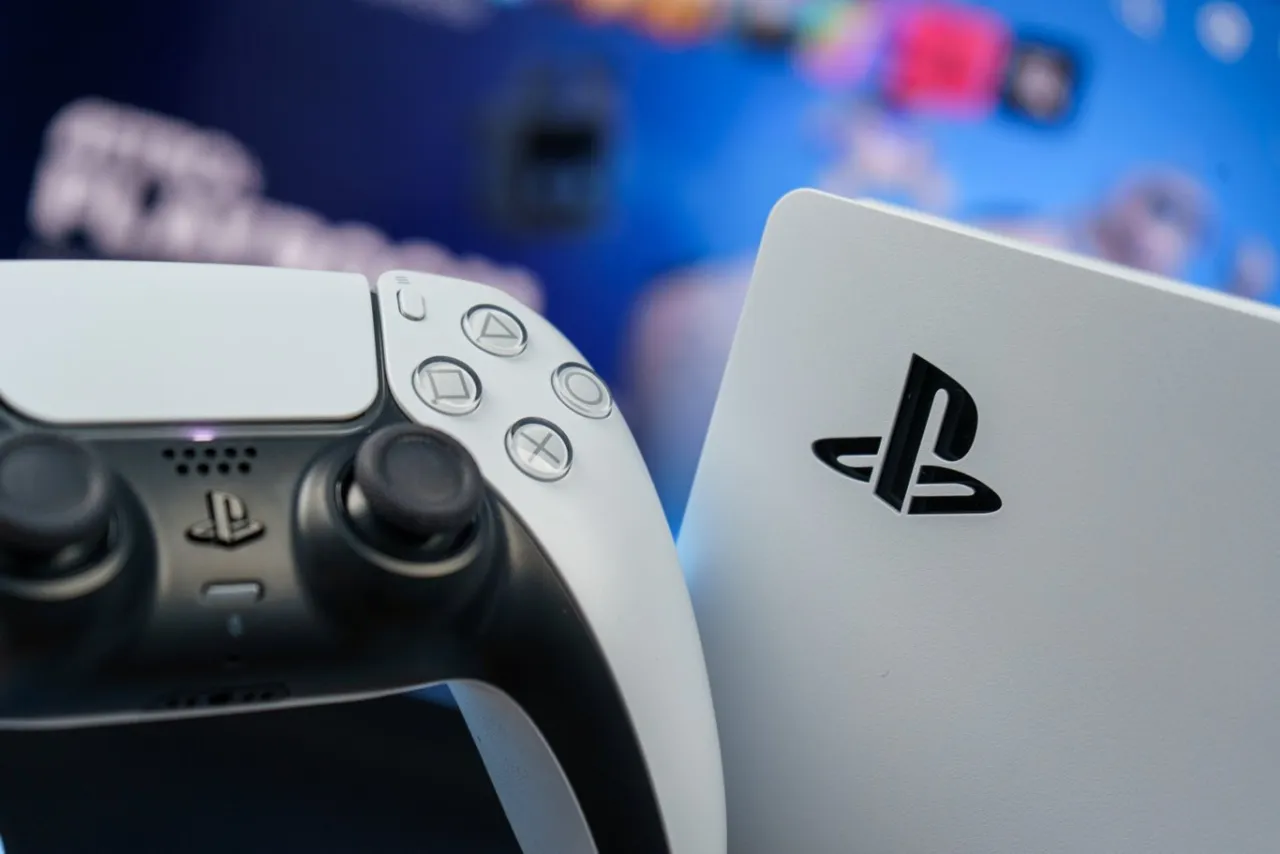Zdjęcie Czy gry PS3 działają na PS5? Sprawdź kompatybilność i ograniczenia techniczne