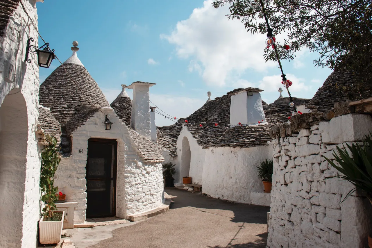 Zdjęcie Jak dojechać do Alberobello z Bari - najlepsze opcje transportu