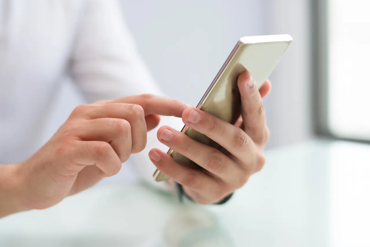 Zdjęcie Jak wysłać zaproszenie na Messenger i nie popełnić błędów