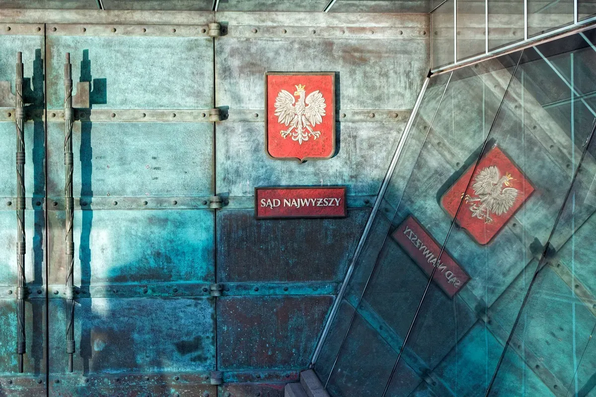 Zdjęcie Ustawa prawo o ustroju sądów powszechnych - kluczowe przepisy i skutki