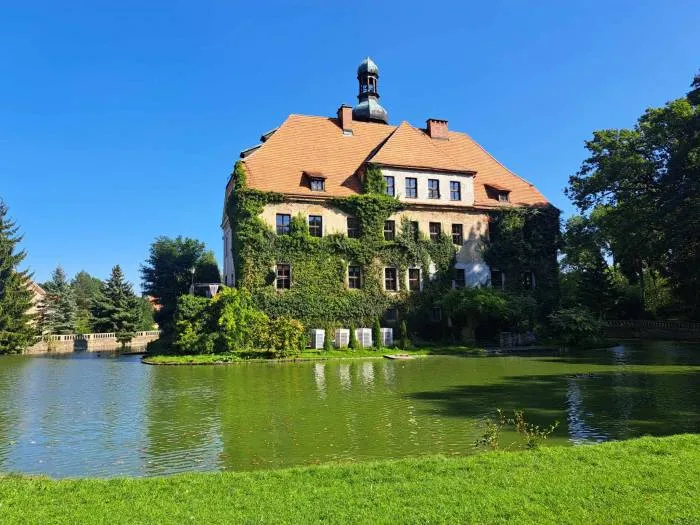 Zdjęcie Warmątowice Sienkiewiczowskie: Atrakcje w Warmątowicach