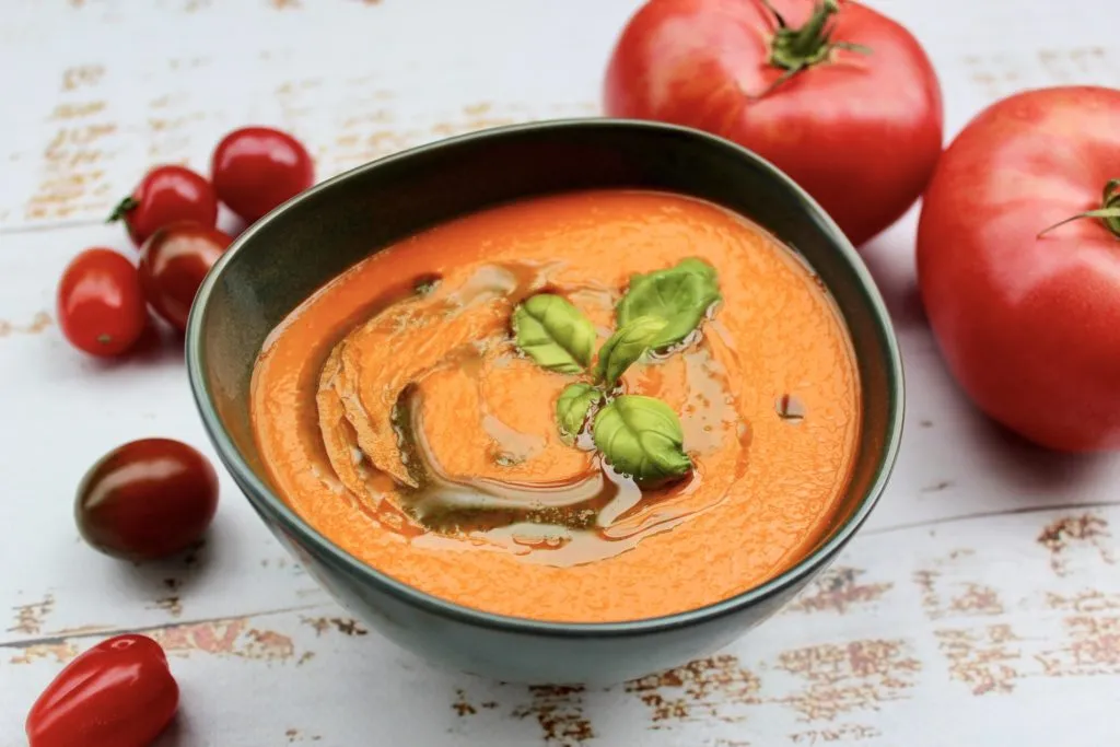 Zdjęcie Zupy w thermomixie: krem z pomidorów, brokułów, grzybów