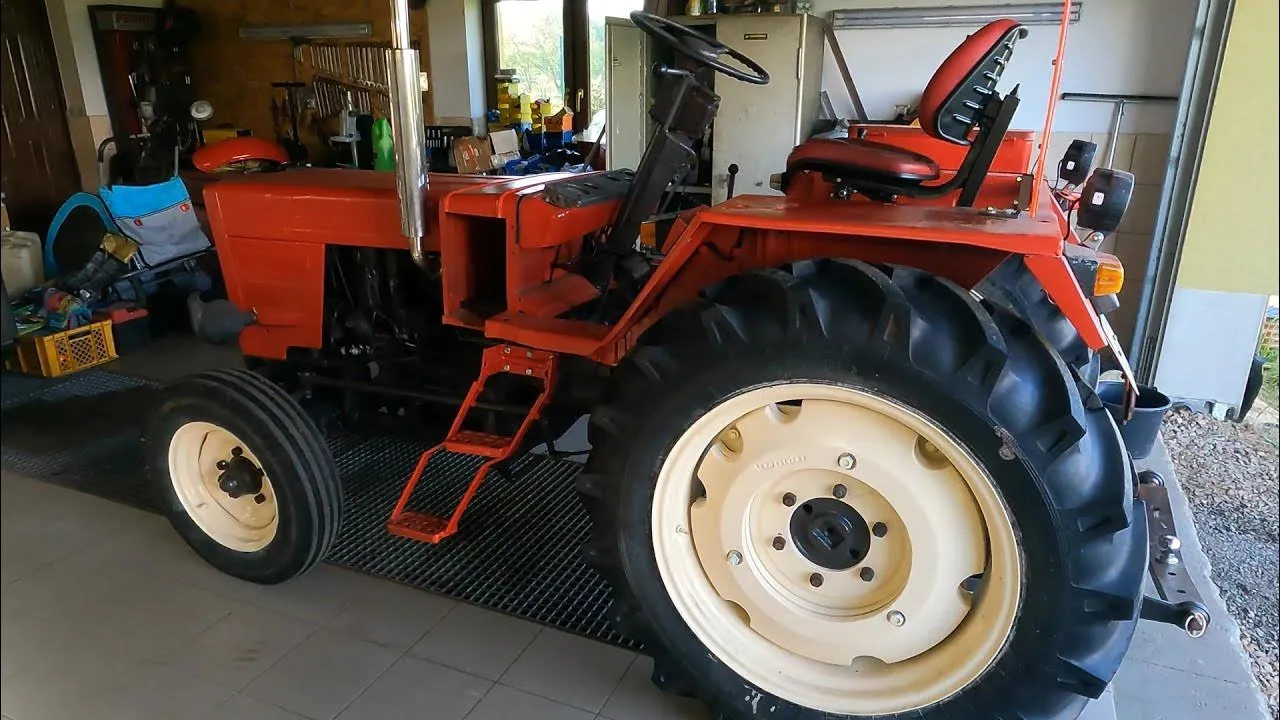Zdjęcie T25 Władimirec: Cechy, parametry i specyfikacje tego ciągnika rolniczego