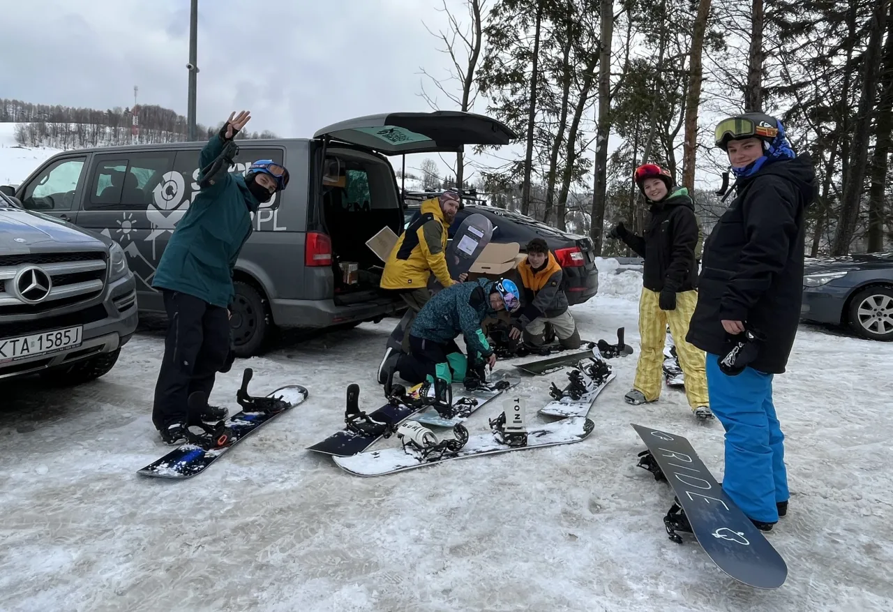 Zdjęcie Gdzie kupić snowboard? Najlepsze sklepy i okazje w Polsce
