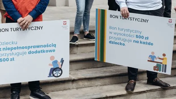 Zdjęcie Bon turystyczny 500 plus do kiedy można go wykorzystać i co dalej