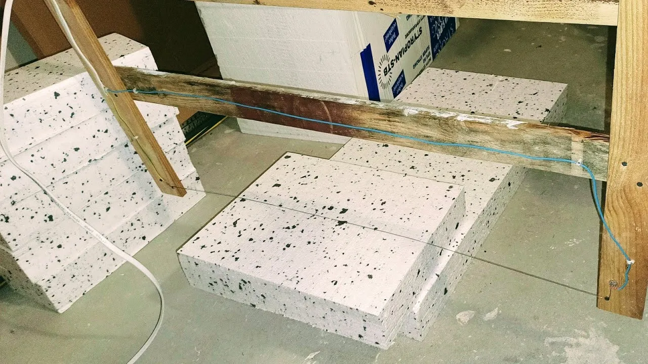 Zdjęcie Jak zrobić maszynę do cięcia styropianu – proste kroki i porady