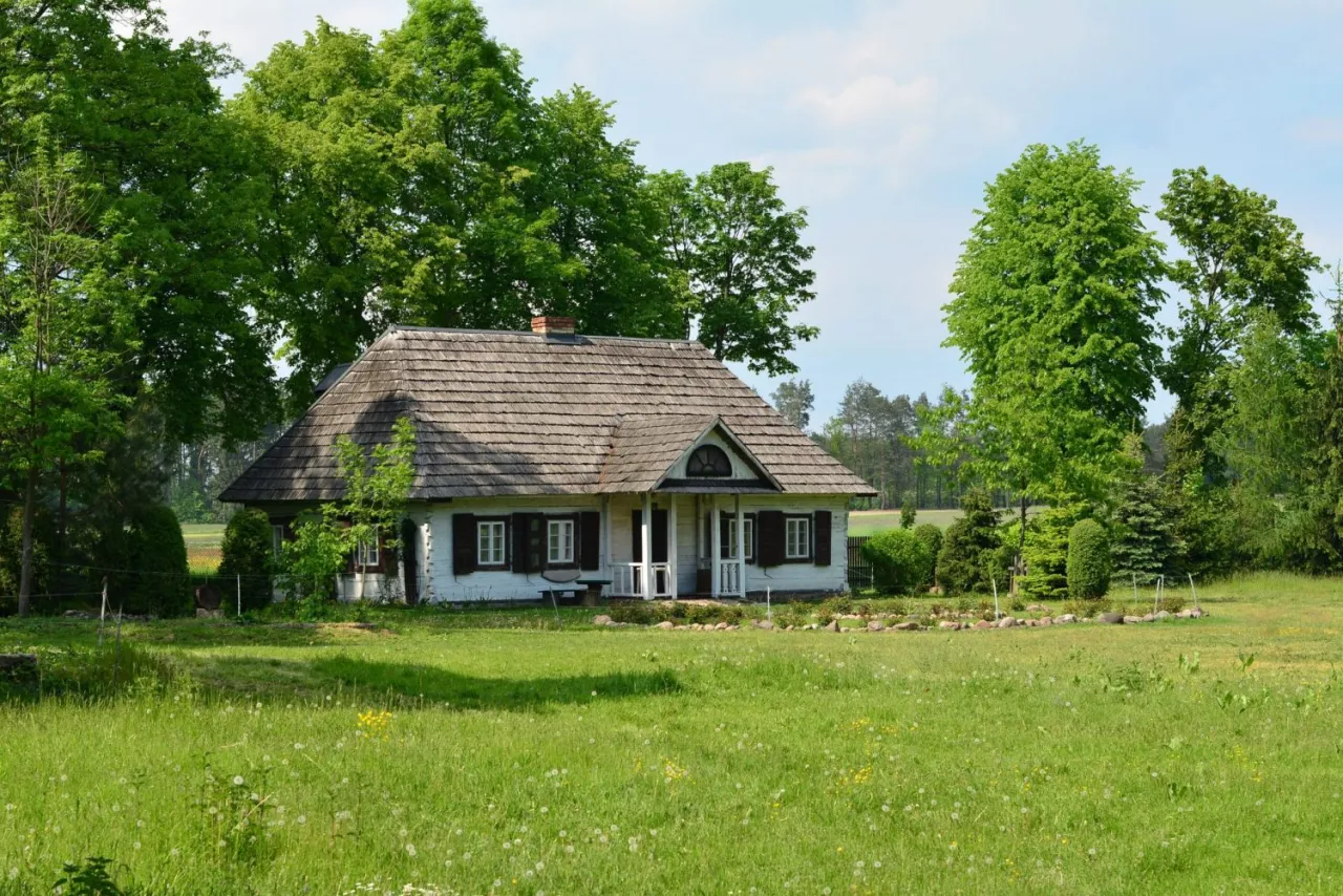 Zdjęcie Skansen w Nowej Suchej - odkryj fascynującą historię i eksponaty