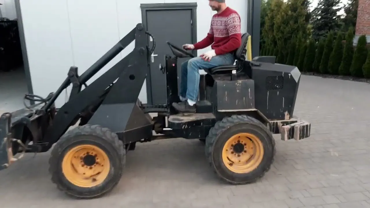 Zdjęcie Miniładowarka SAM: Jakie ma zastosowanie i funkcje w budownictwie?