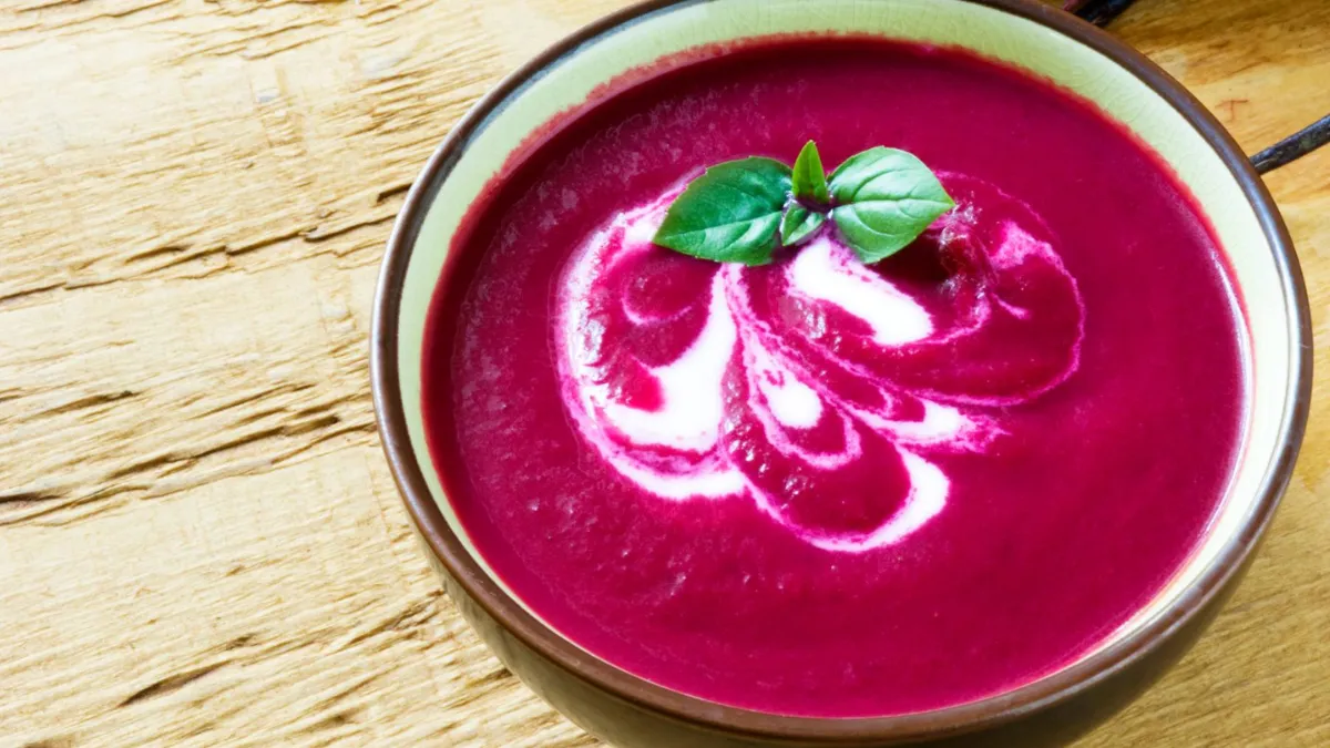 Zdjęcie Prepara la sopa de remolacha perfecta: receta, trucos y beneficios.