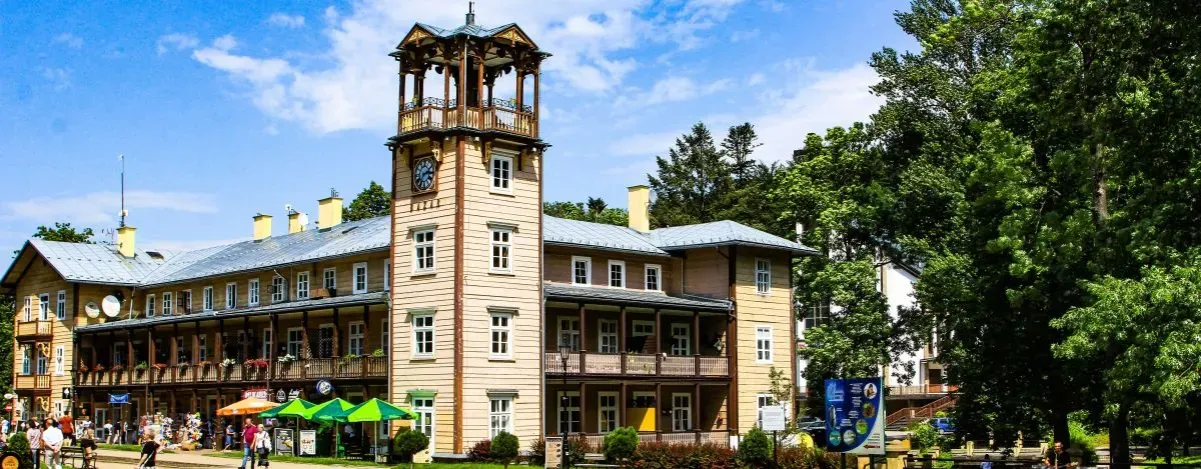 Zdjęcie Gdzie zjeść w Iwoniczu-Zdroju? Odkryj najlepsze restauracje
