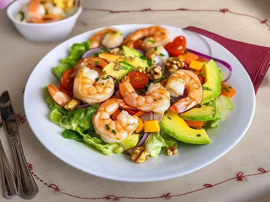 Zdjęcie Deliciosas recetas de ensalada de langostinos que sorprenderán a todos