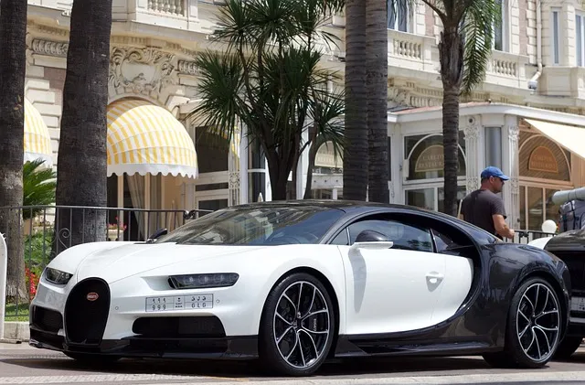 Zdjęcie Ile pali Bugatti Chiron? Zaskakujące zużycie paliwa w praktyce
