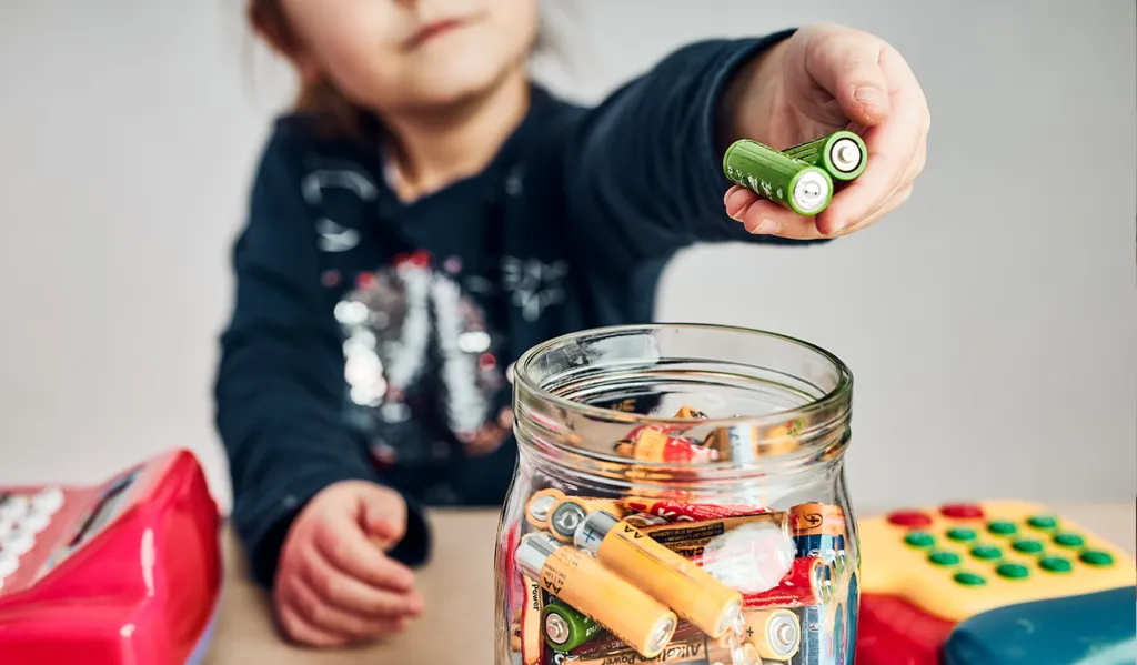 Zdjęcie Dzień recyklingu baterii: jak uratować środowisko przed zagrożeniem