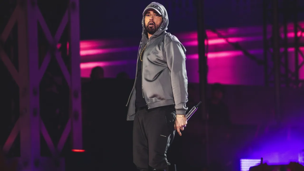 Zdjęcie Eminem kto to - poznaj kontrowersyjnego rapera i jego historię