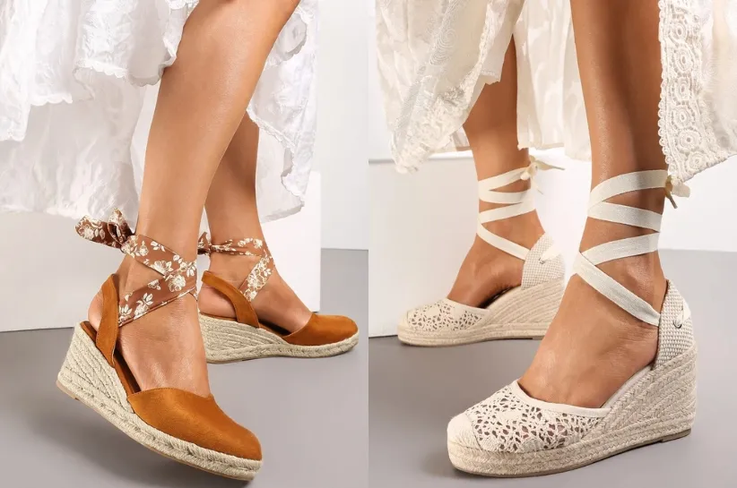 Zdjęcie Stylizacje espadryli na koturnie - jak je nosić i jakie dodatki wybrać