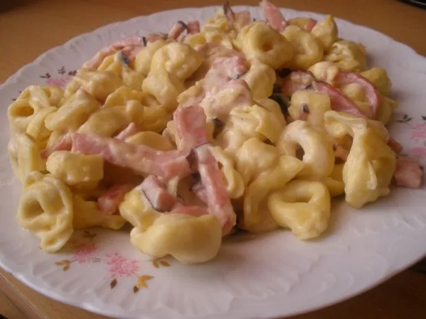 Zdjęcie Szybkie i smaczne pomysły na obiad z tortellini, które zaskoczą