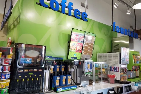 Zdjęcie Co można kupić na stacji benzynowej familiada? Zaskakujące produkty!