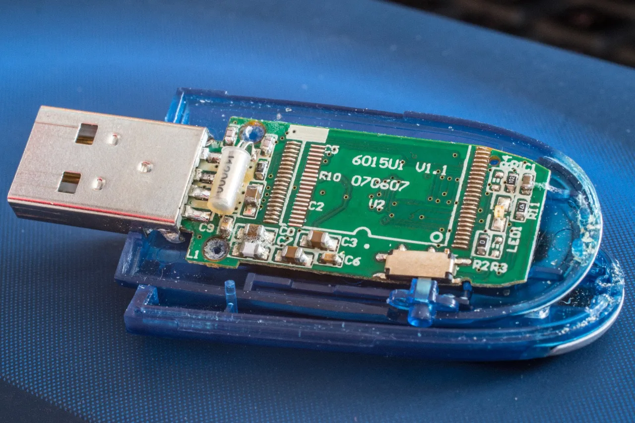 Zdjęcie Exfat czy ntfs pendrive - który format chroni Twoje dane lepiej?
