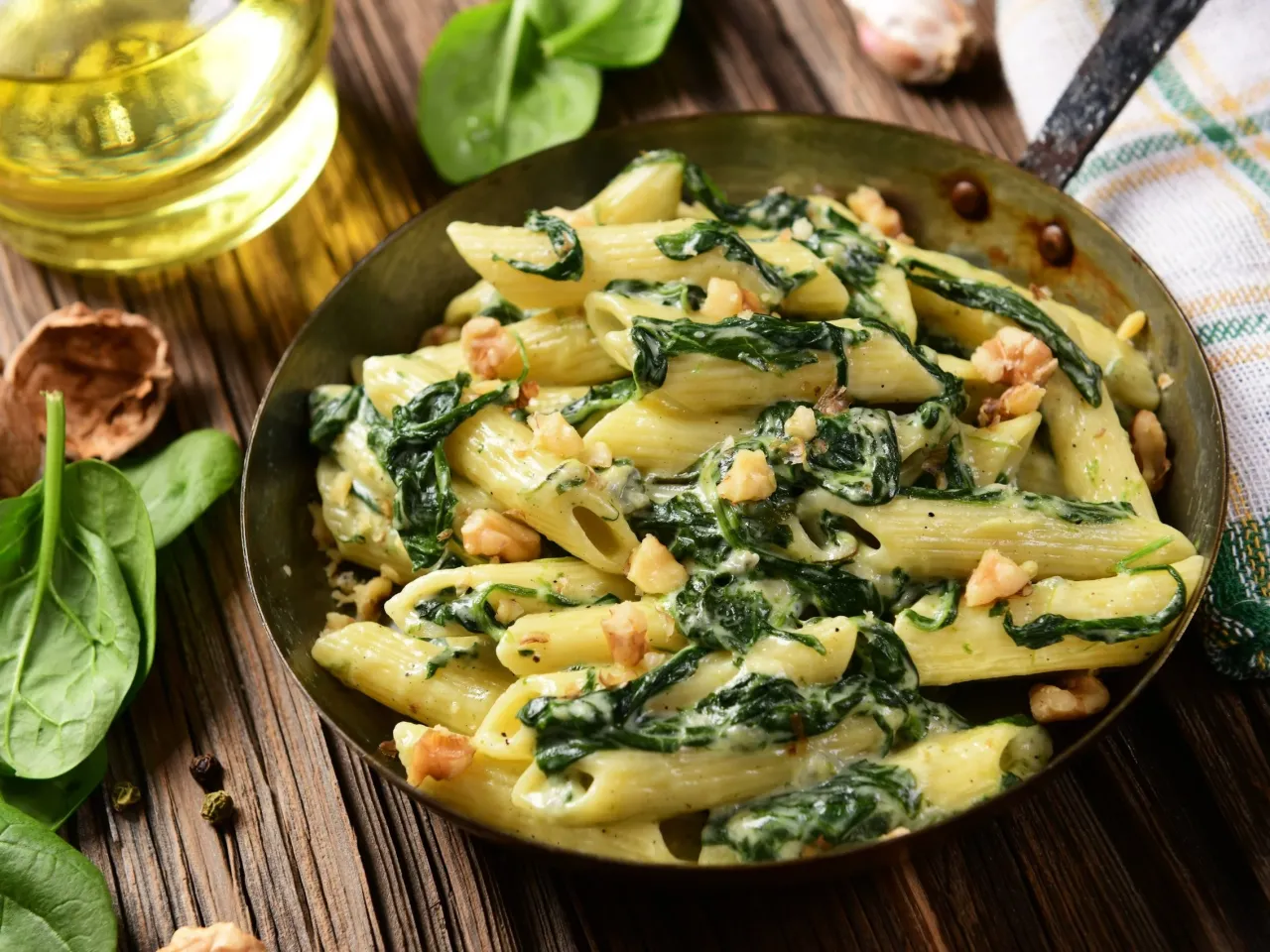 Zdjęcie Penne konjac ze szpinakiem - zdrowy przepis na pyszne danie