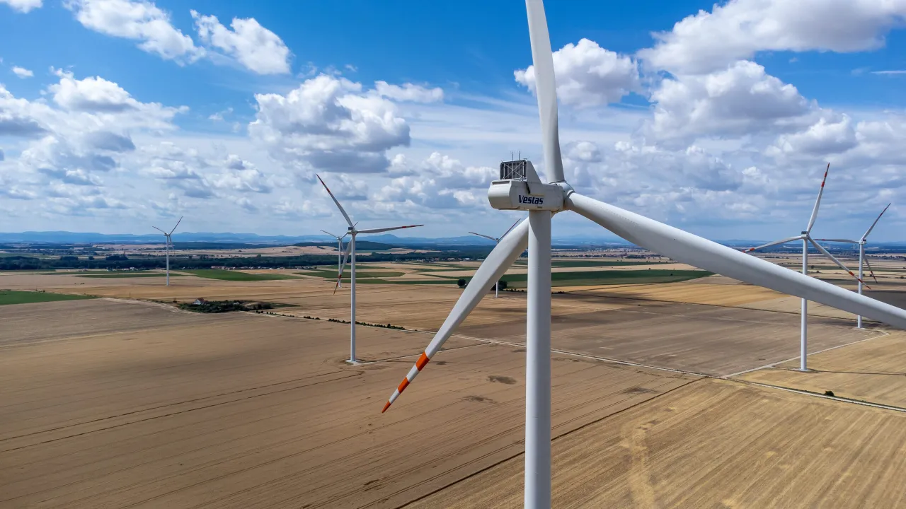 Zdjęcie Pozwolenia na elektrownię wiatrową: Jak przejść proces budowy