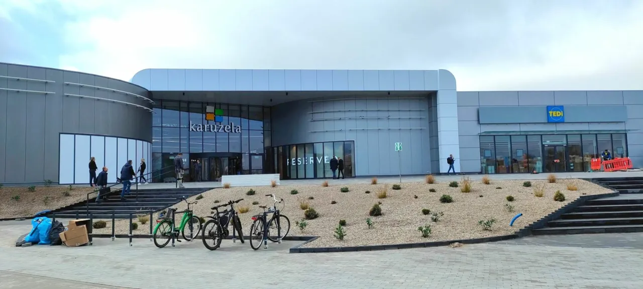 Zdjęcie Karuzela Kołobrzeg - kiedy otwarcie i co warto wiedzieć przed wizytą