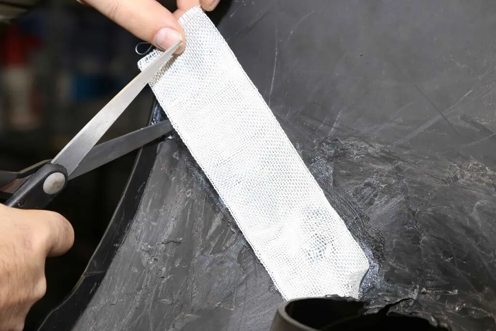 Zdjęcie Jak naprawić zderzak plastikowy i zaoszczędzić na kosztach naprawy