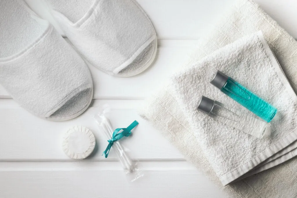 Zdjęcie Co można zabrać z hotelu? Sprawdź, co jest dozwolone i co nie