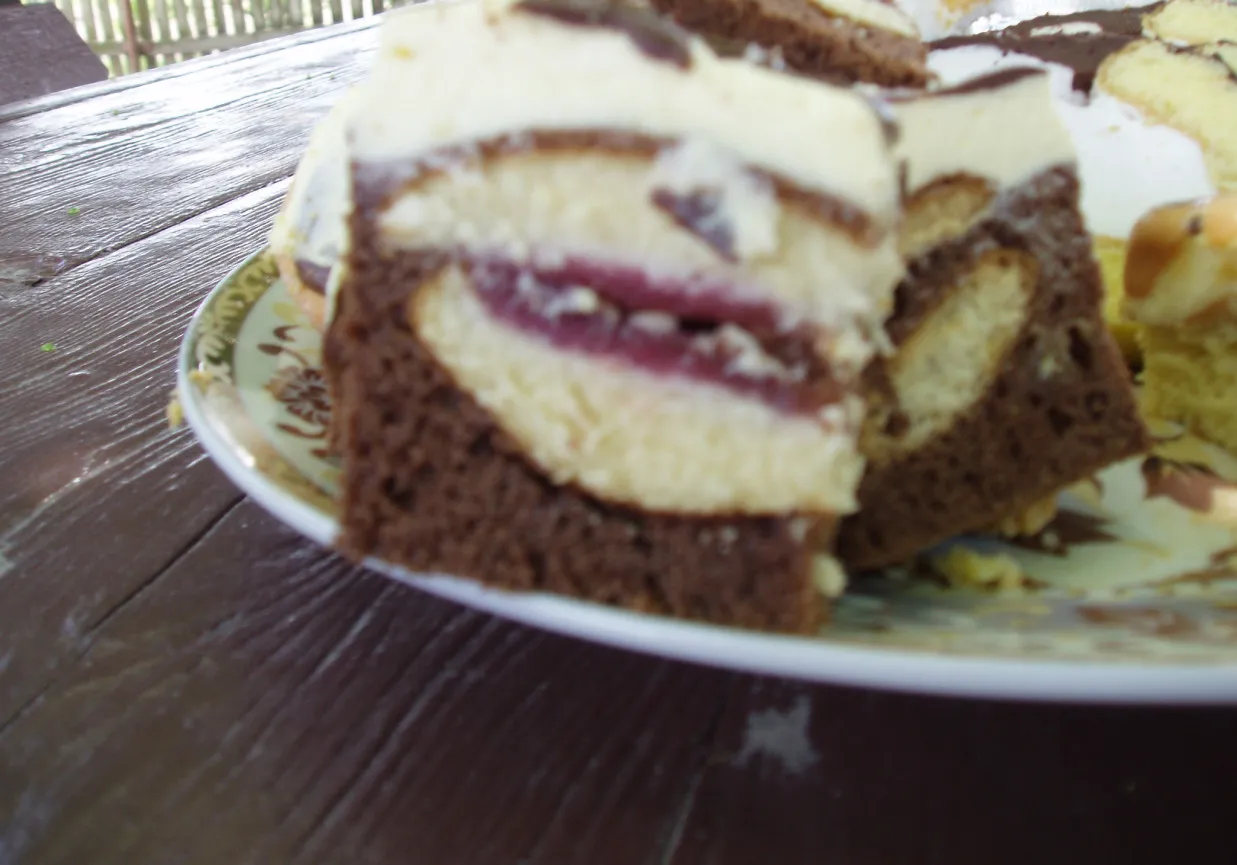 Zdjęcie Czy apetyczne ciasto Kocie Oczy zachwyci twoje podniebienie?