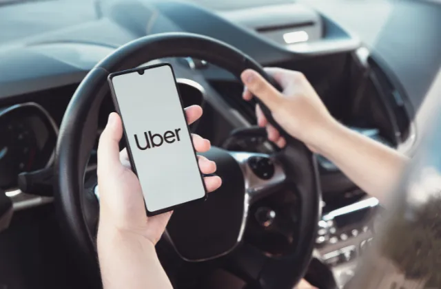 Zdjęcie Ile zarabia kierowca Ubera w UK? Odkryj zaskakujące fakty o zarobkach