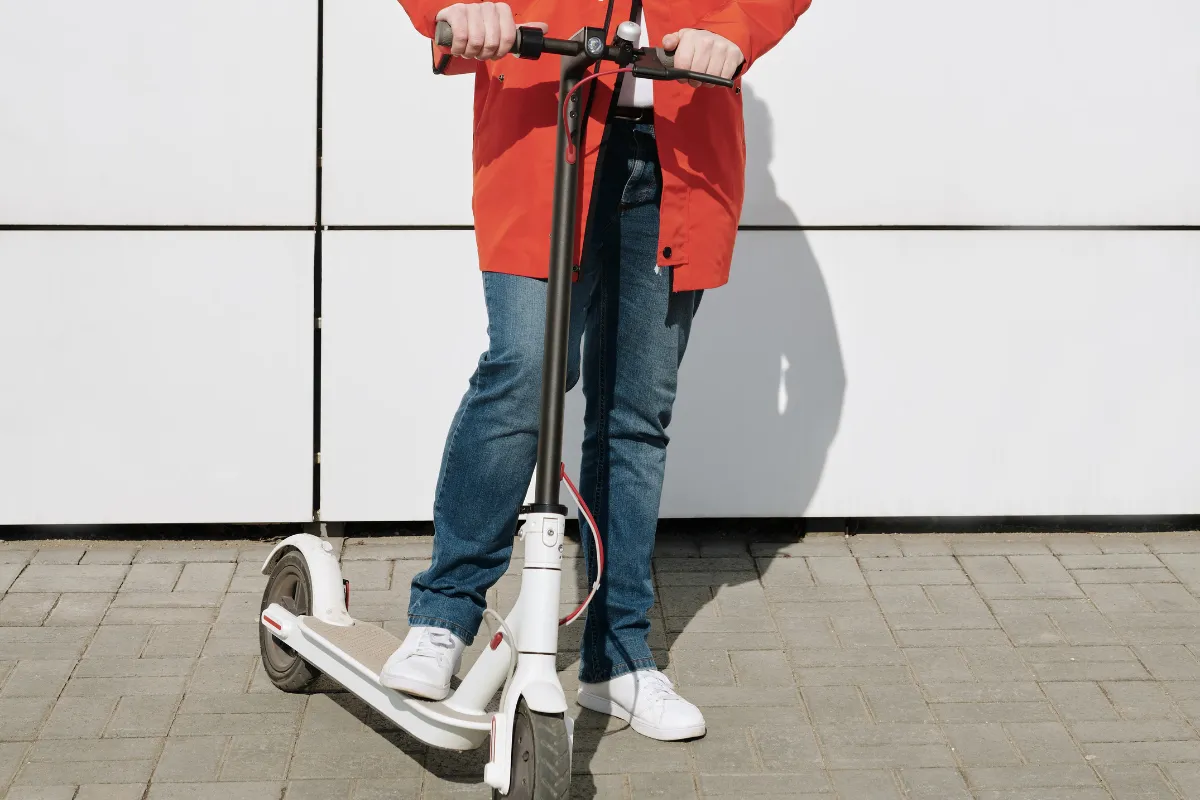 Zdjęcie Jak włączyć Bluetooth w hulajnodze Xiaomi - proste kroki i porady