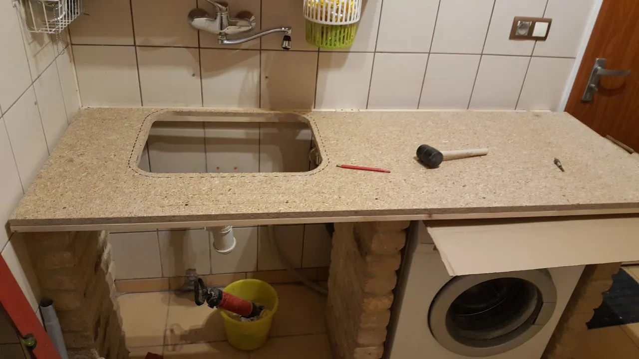 Zdjęcie Jak zrobić blat kuchenny z płyty OSB - krok po kroku do perfekcji