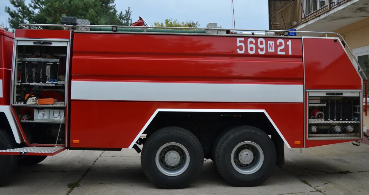 Zdjęcie Jelcz GCBA 13/48: Potężny wóz strażacki na polskich drogach