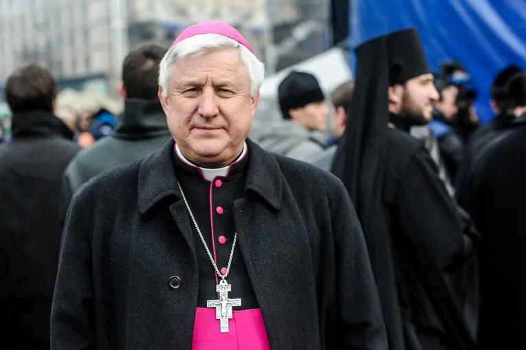 Zdjęcie Jak wygląda biskup? Strój, insygnia i symbolika biskupa katolickiego