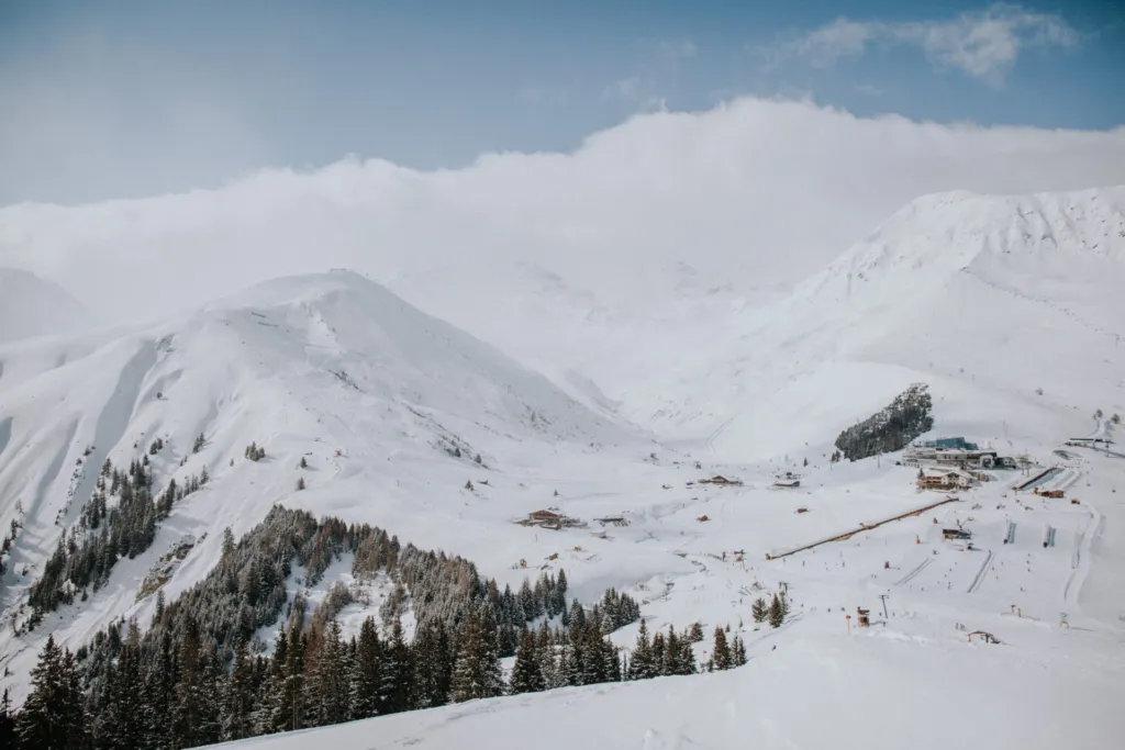Zdjęcie Austria na narty: Jak wybrać idealny region dla siebie i rodziny?