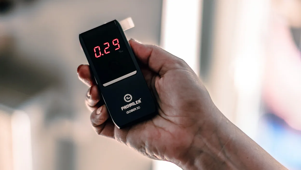 Zdjęcie Jak odczytać alkomat i uniknąć błędów w pomiarze alkoholu