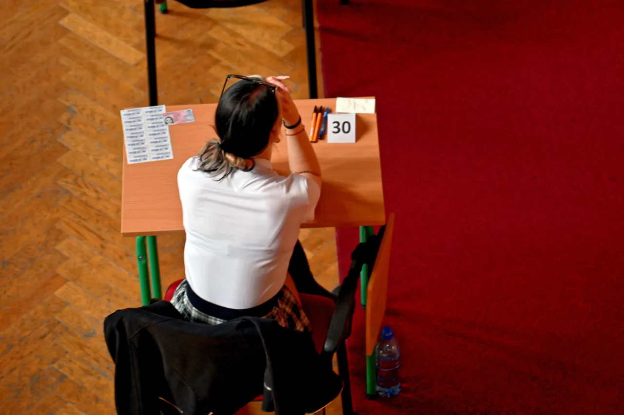 Zdjęcie Jakie przedmioty na maturze są kluczowe do studiów prawniczych?