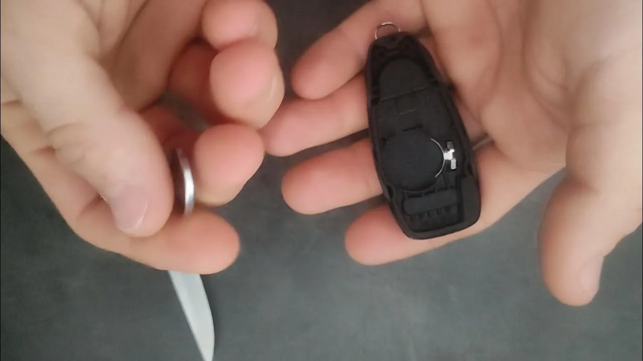 Zdjęcie Wymiana baterii w kluczyku Ford Focus MK1 - prosta instrukcja krok po kroku