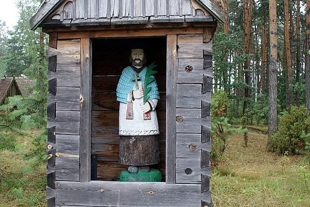 Zdjęcie Kadzidło skansen: odkryj fascynującą kulturę Kurpiów i atrakcje