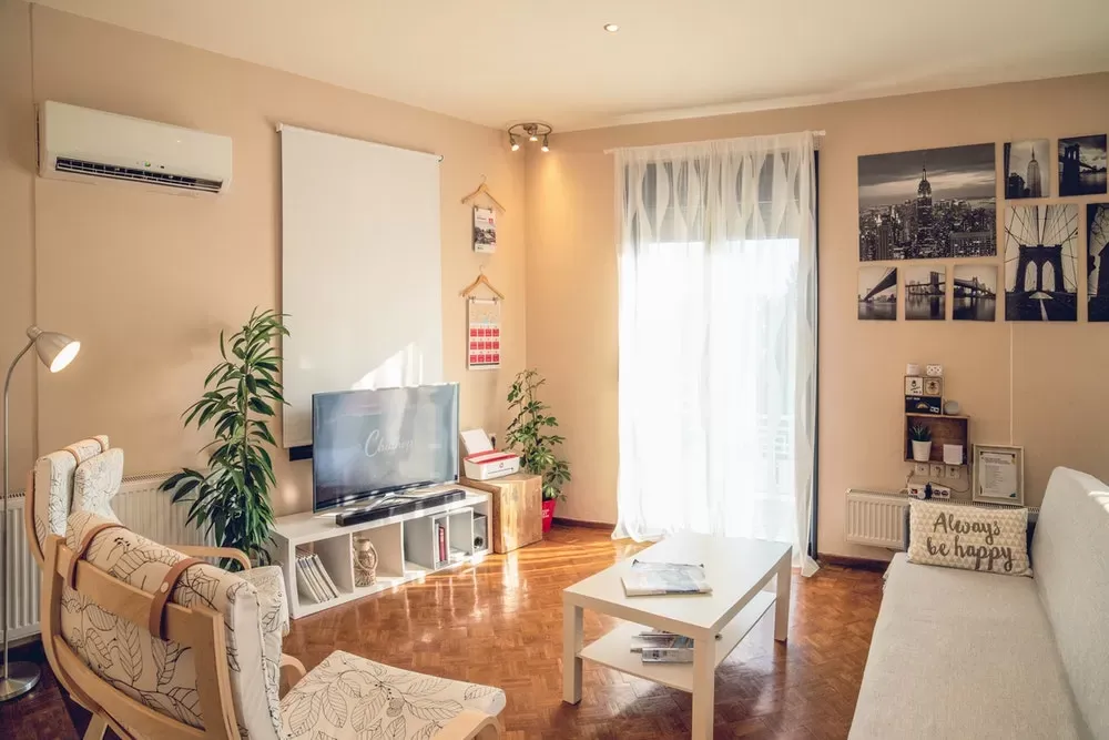 Zdjęcie Ile kosztuje remont pokoju 10m2? Poznaj ukryte wydatki i oszczędności.