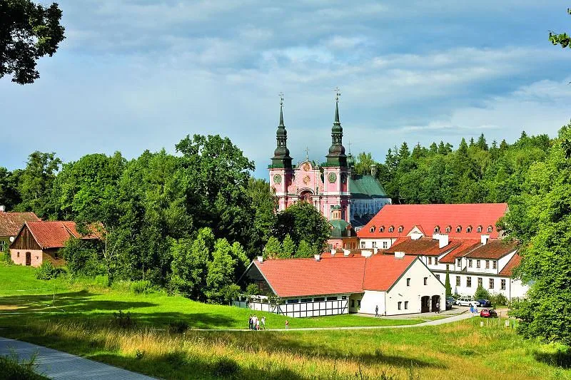 Zdjęcie Najpiękniejsze sanktuaria w Polsce: gdzie warto się modlić i zwiedzać