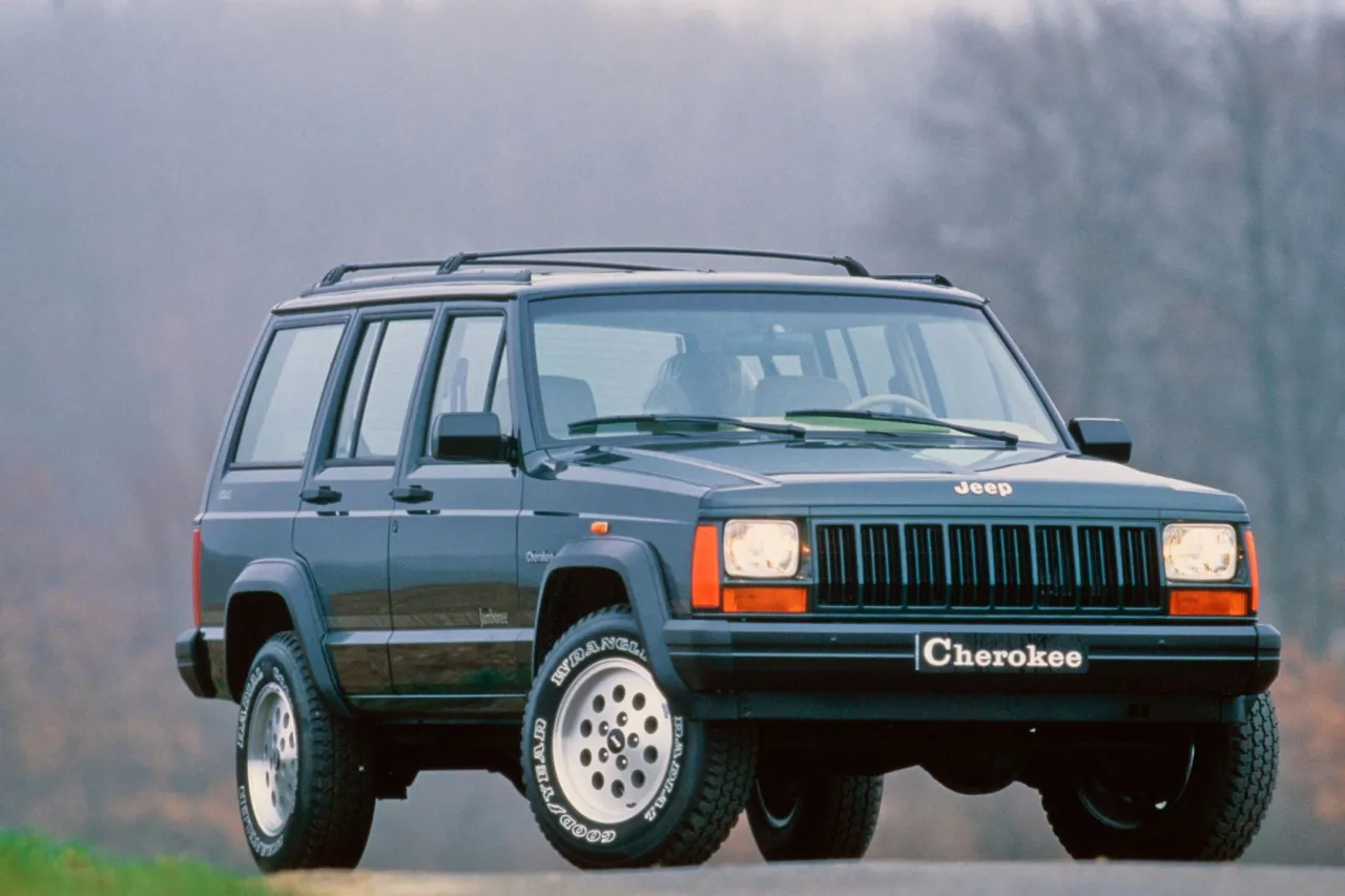 Zdjęcie Jeep Cherokee jaki silnik wybrać, aby uniknąć kosztownych problemów?