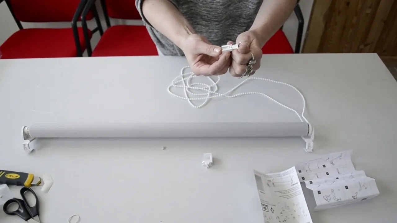 Zdjęcie Jak założyć roletę dzień noc z żyłką bez błędów i frustracji