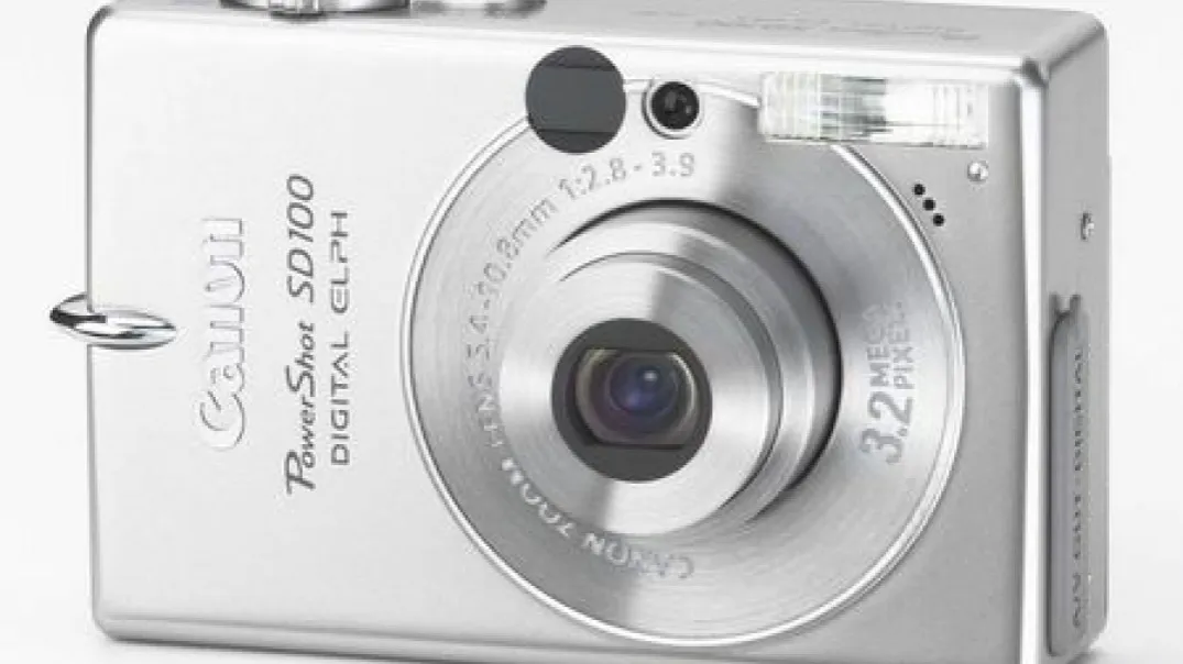 Zdjęcie Historia aparatów Canon IXUS: Jak zmieniły fotografię cyfrową?