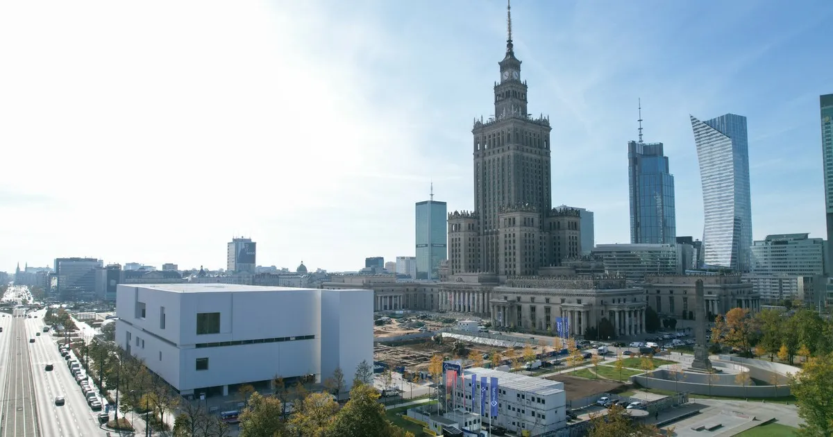Zdjęcie Praca w muzeum sztuki nowoczesnej: aktualne oferty i rekrutacja