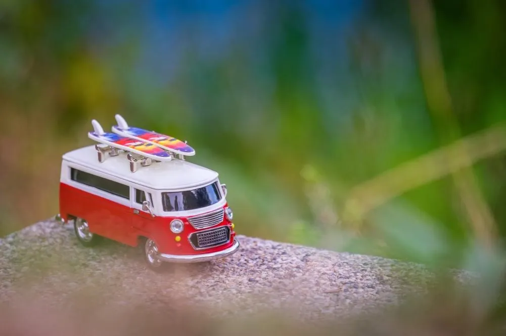 Zdjęcie Wynajem busa z kierowcą: Ile naprawdę zapłacisz za komfortowy transport?