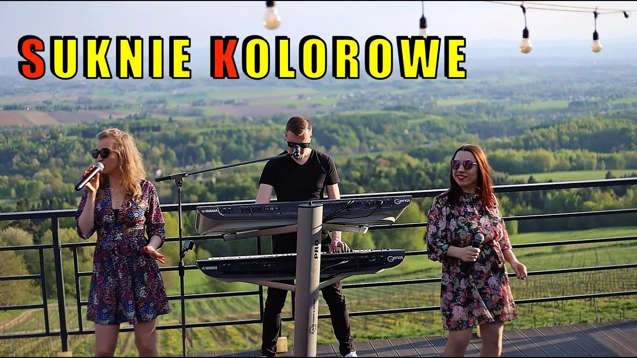 Zdjęcie Jak kwiaty suknie kolorowe – odkryj emocje i radość w piosence