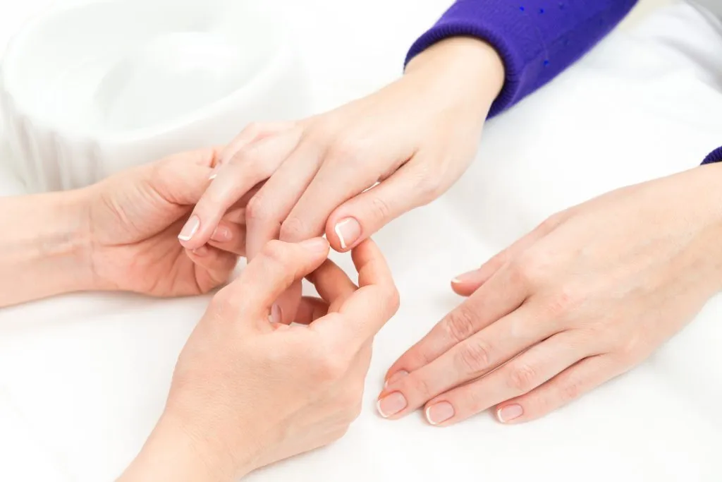 Zdjęcie Czym jest manicure OPI? Odkryj jego zalety i unikalne cechy