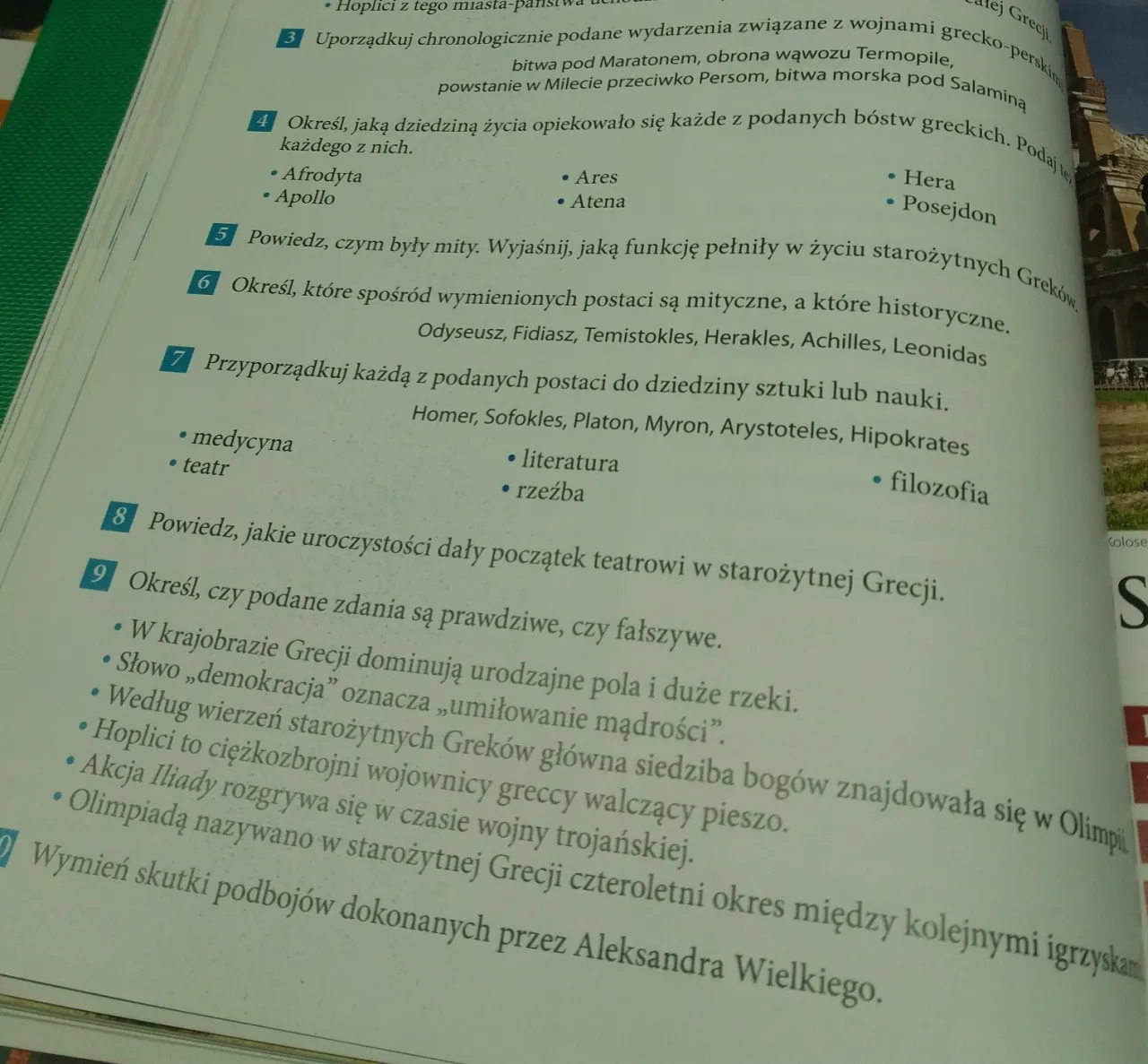Zdjęcie Jakie uroczystości dały początek teatrowi w starożytnej Grecji i ich znaczenie