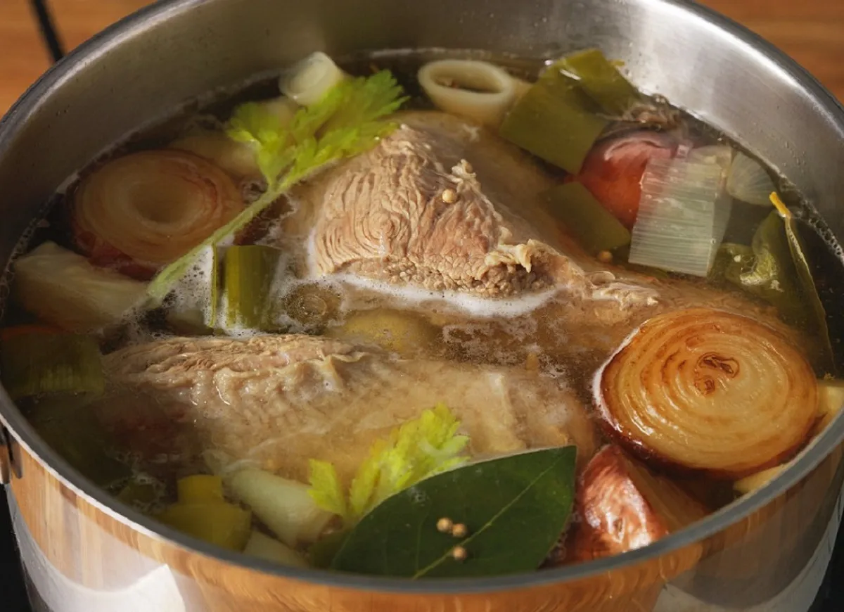 Zdjęcie Jak gotować wołowinę na rosół, by uzyskać idealny smak?