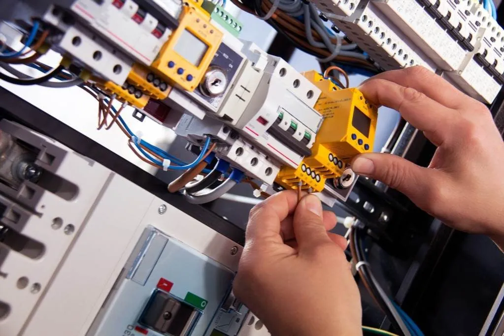 Zdjęcie Jak zrobić uprawnienia elektryka i uniknąć najczęstszych błędów